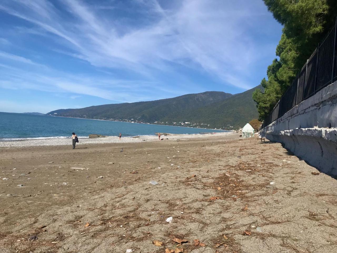 Частный Дом У Моря Gagra Exterior foto